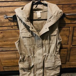 Hooded vest